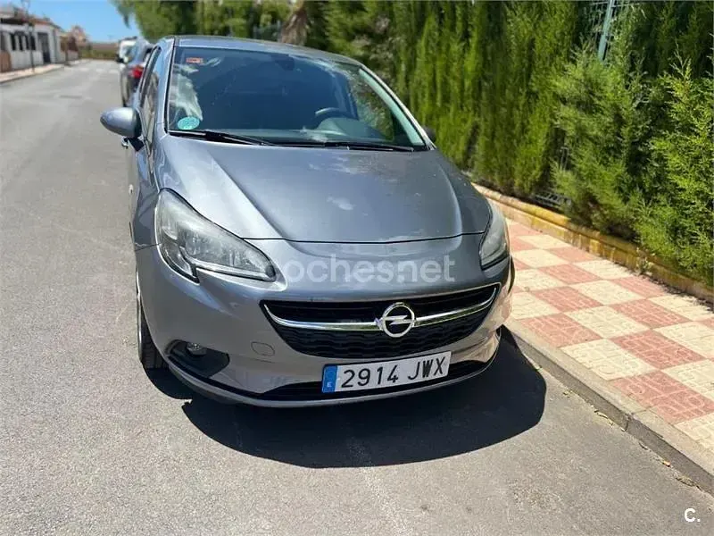 Usado Opel Corsa Expression 90 CV (66 kW) 2017 Gris / plata Utilitario