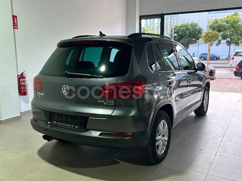Usado VW Tiguan Sport 140 CV (102 kW) 2013 Marrón SUV