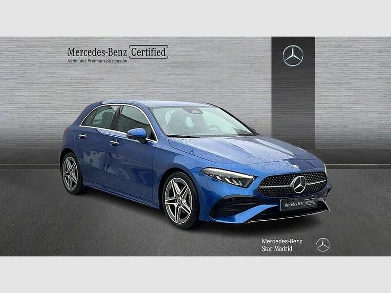Usado Mercedes A200 150 CV (110 kW) 2024 Azul Berlina