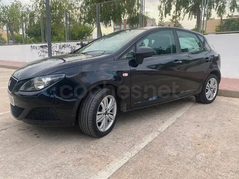 Usado Seat Ibiza Ecomotive 80 CV (58 kW) 2010 Negro Berlina