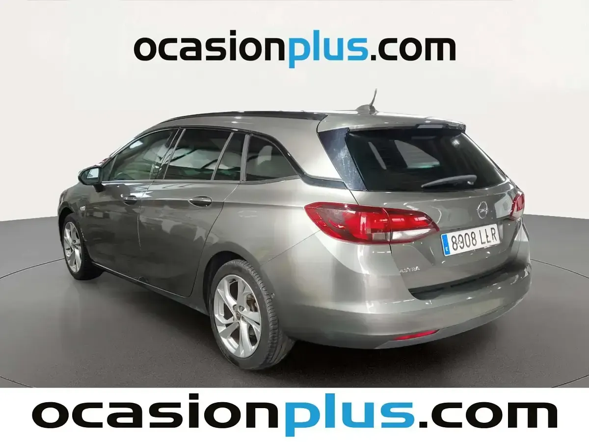Usado Opel Astra Business Elegance 145 CV (106 kW) 2020 Gris Familiar