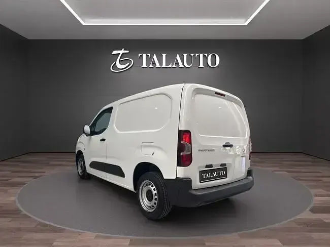 Usado Peugeot Partner S 100 CV (73 kW) 2022 Blanco Monovolumen
