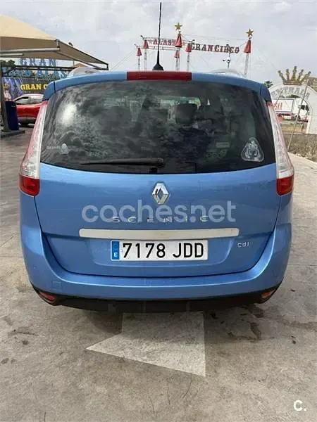 Usado Renault Scenic E-Tech LIMITED 110 CV (80 kW) 2015 Azul Monovolumen