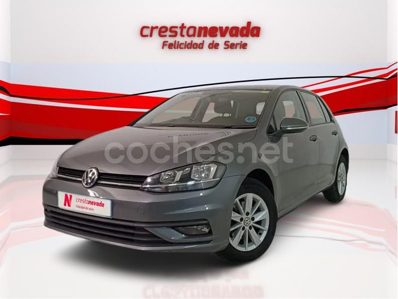 Gris / plata Usado 2019 VW Golf Sportsvan Edition Monovolumen | 16.400 € (Caro) - Imagen 1/4