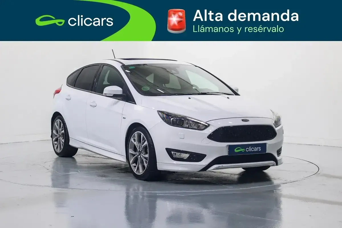 Usado Ford Focus ST-Line 182 CV (133 kW) 2017 Blanco Berlina