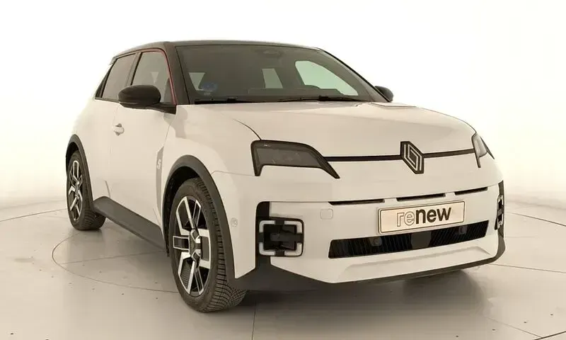 Begagnad Renault R5 Techno 110 kW (150 HK) 2024 Vit Halvkombi