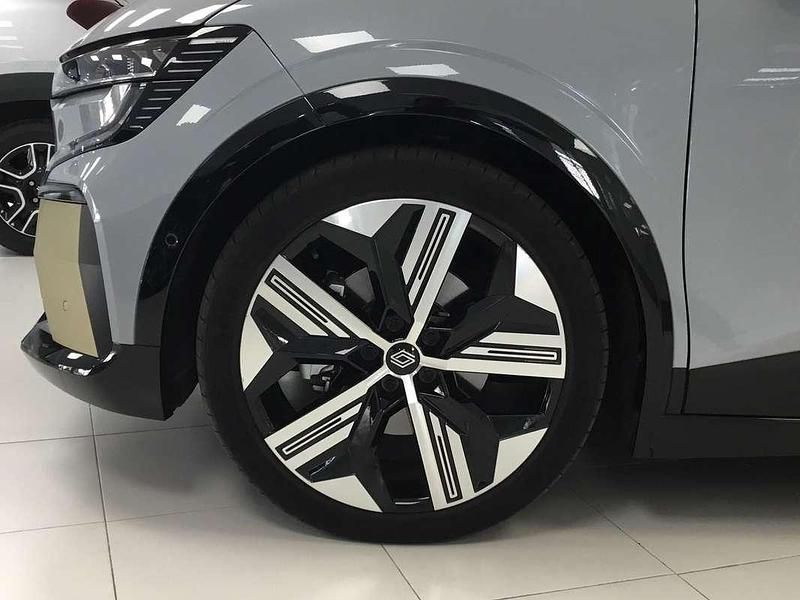 Usado Renault Megane E-Tech Iconic 160 kW (218 CV) 2022 Utilitario