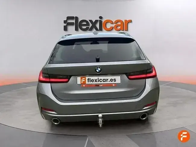 Usado BMW 330e 292 CV (214 kW) 2022 Gris Familiar