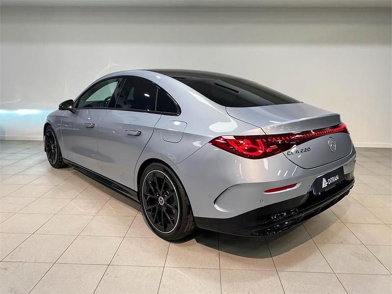 Nuevo Mercedes CLA220 190 CV (139 kW) 2026 Gris Berlina