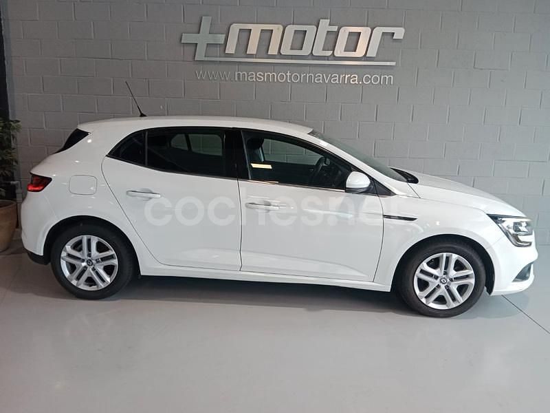 Usado Renault Mégane IV Business 115 CV (84 kW) 2019 Blanco Berlina