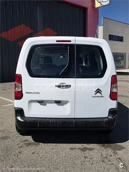 Usado Citroën Berlingo Business Class 102 CV (75 kW) 2021 Blanco Monovolumen