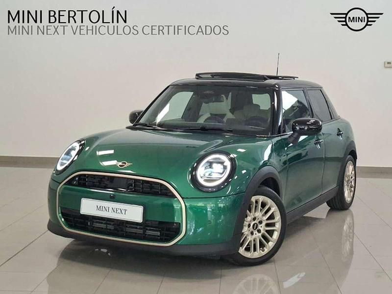 Verde Usado 2024 Mini Cooper Essential Utilitario | 33.390 € - Imagen 1/4