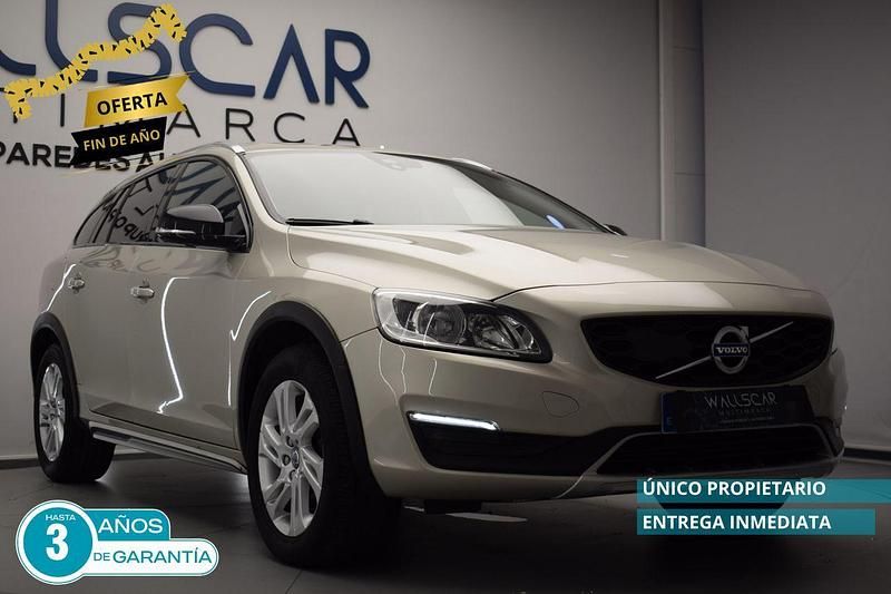 Gris Usado 2017 Volvo V60 Momentum Familiar | 16.900 € (Un poco caro) - Imagen 1/4