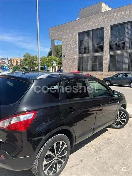 Usado Nissan Qashqai Acenta 106 CV (77 kW) 2011 Negro SUV