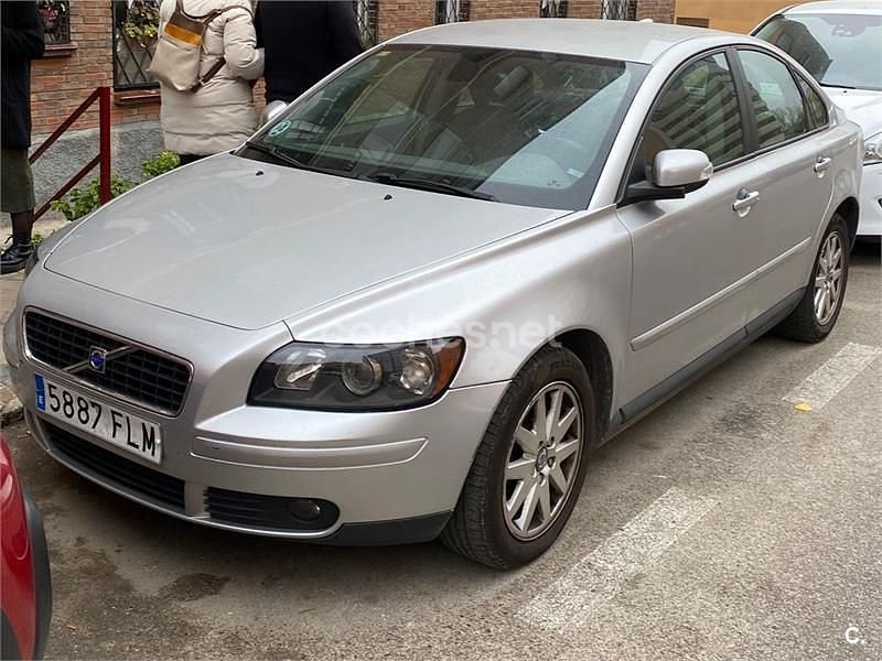 Gris / plata Usado 2007 Volvo S40 Kinetic Berlina | 4000 € (Precio justo) - Imagen 1/4