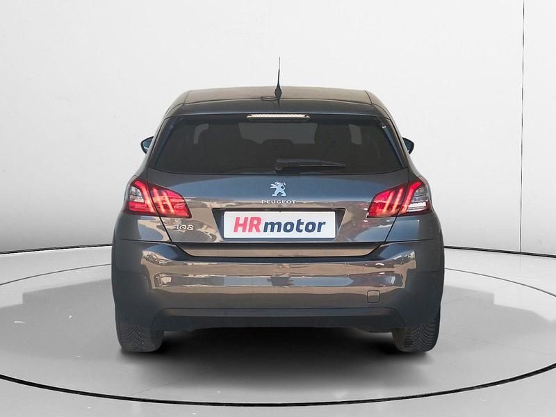 Usado Peugeot 308 Allure 132 CV (97 kW) 2021 Blanco Utilitario