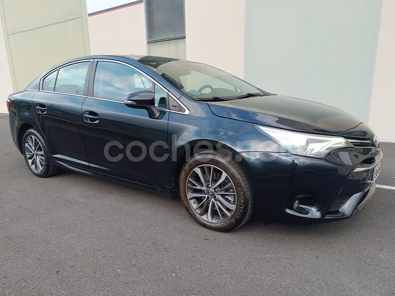 Usado Toyota Avensis Executive 143 CV (105 kW) 2016 Negro Berlina