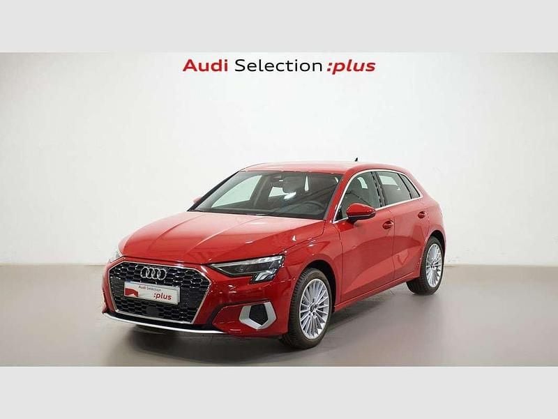 Rojo Usado 2023 Audi A3 Sportback Advanced Utilitario | 29.700 € (Caro) - Imagen 1/4