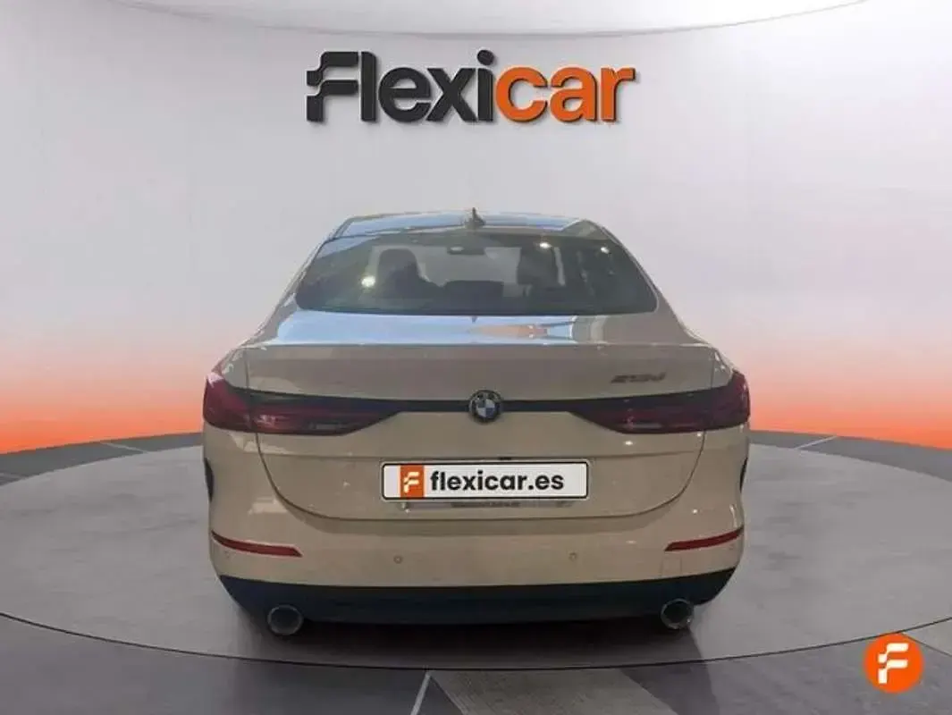 Usado BMW 218 150 CV (110 kW) 2022 Blanco Coupe