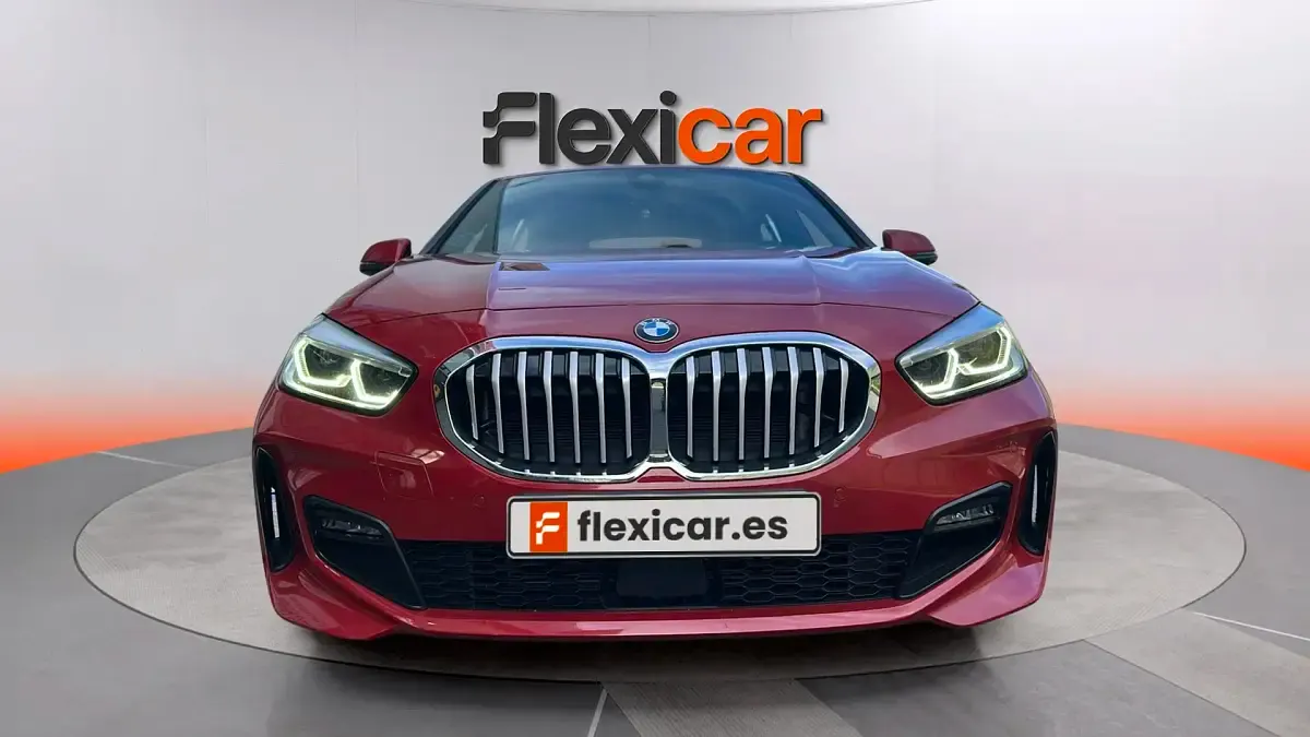 Usado BMW 118 136 CV (100 kW) 2019 Rojo Utilitario
