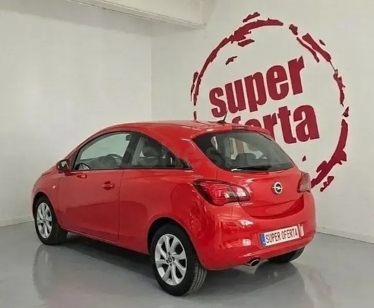 Usado Opel Corsa Selective 90 CV (66 kW) 2015 Rojo Utilitario