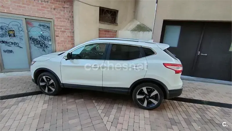 Usado Nissan Qashqai N-Connecta 130 CV (95 kW) 2016 Blanco SUV