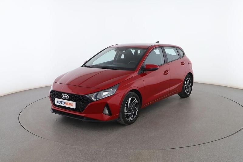 Rojo Usado 2023 Hyundai i20 Utilitario | 16.099 € (Precio justo) - Imagen 1/3