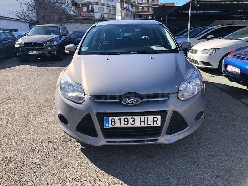 Käytetty Ford Focus Titanium 115 HP (84 kW) 2012 Sininen Farmari