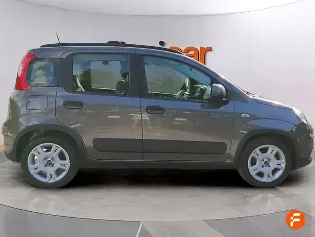 Usado Fiat Panda Cross Cross 70 CV (51 kW) 2023 Gris Utilitario