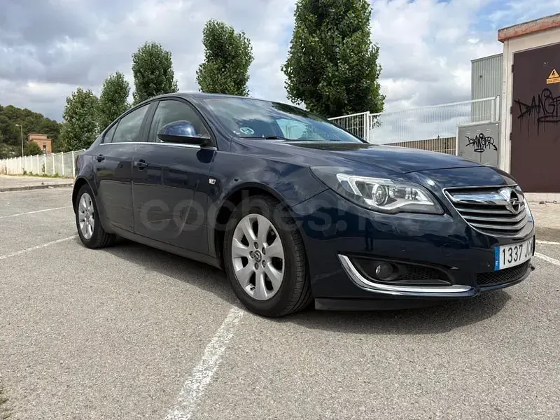 Usado Opel Insignia Excellence 140 CV (102 kW) 2015 Azul Berlina