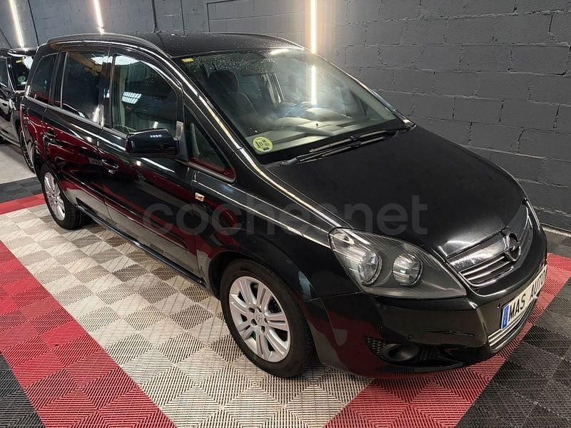 Usado Opel Zafira Family 125 CV (91 kW) 2012 Gris / plata Monovolumen