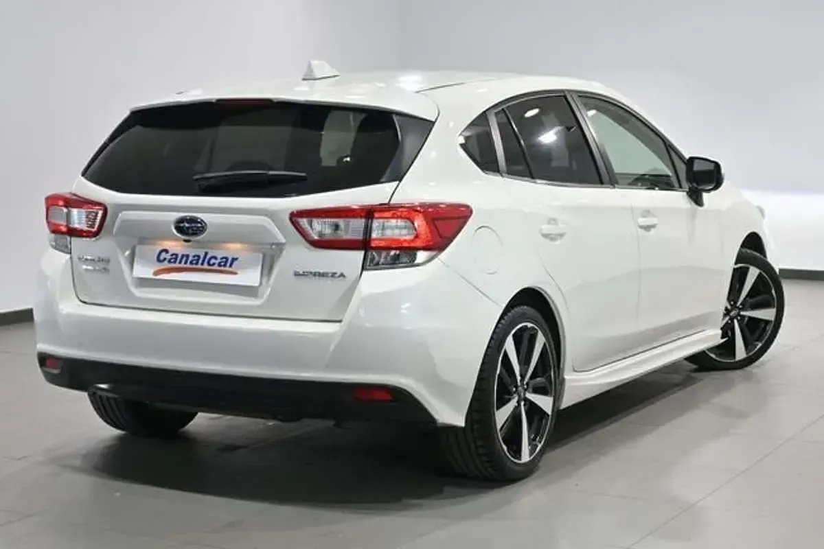 Usado Subaru Impreza 114 CV (83 kW) 2018 Blanco Utilitario