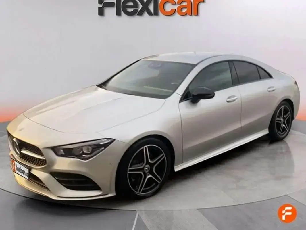 Usado Mercedes CLA200 150 CV (110 kW) 2021 Gris Coupe
