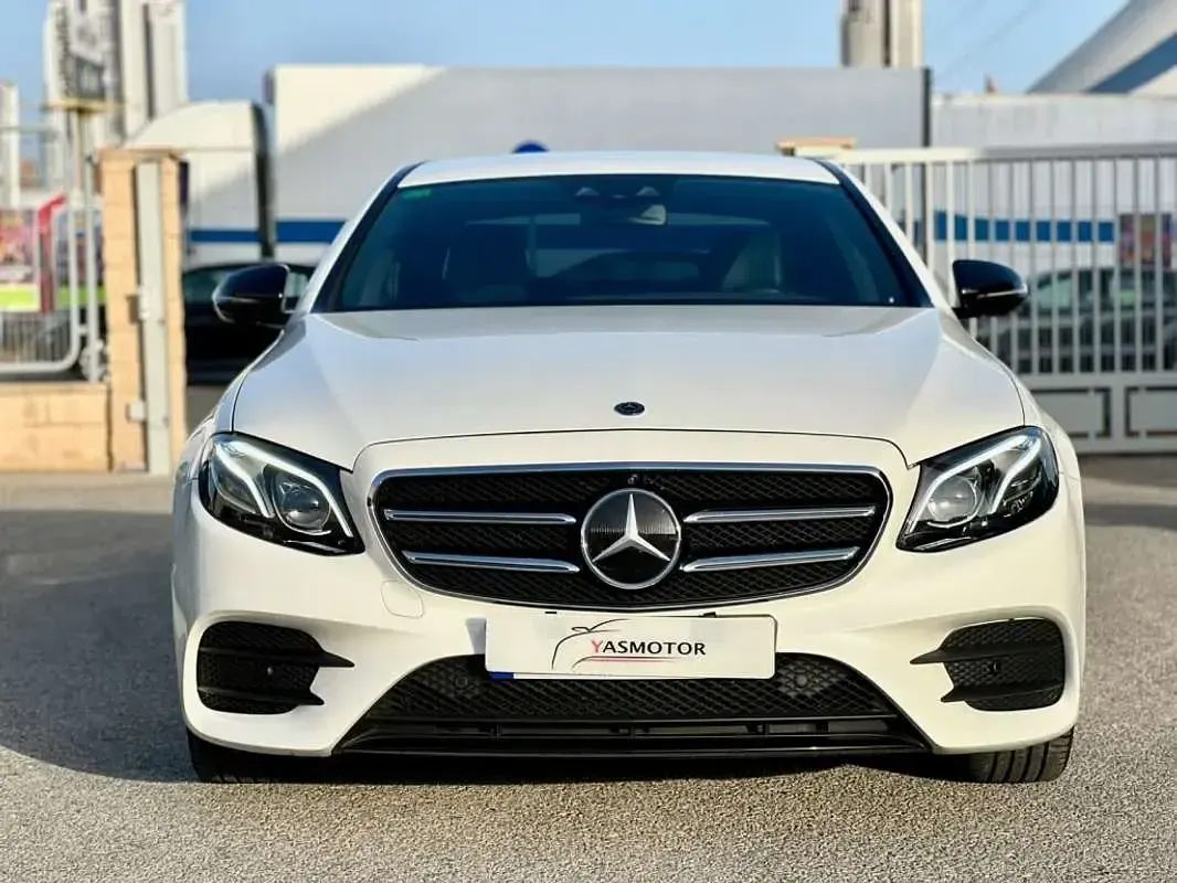 Usado Mercedes E250 211 CV (155 kW) 2017 Blanco Berlina