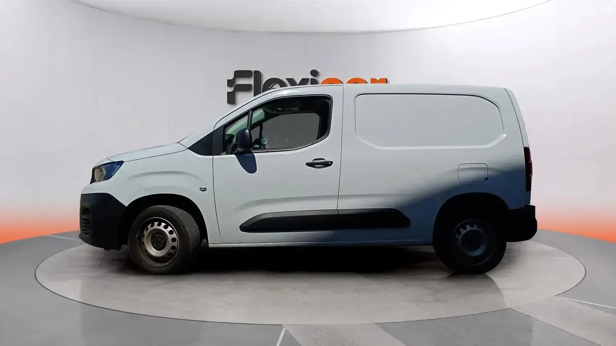 Usado Peugeot Partner S 102 CV (75 kW) 2022 Blanco Monovolumen