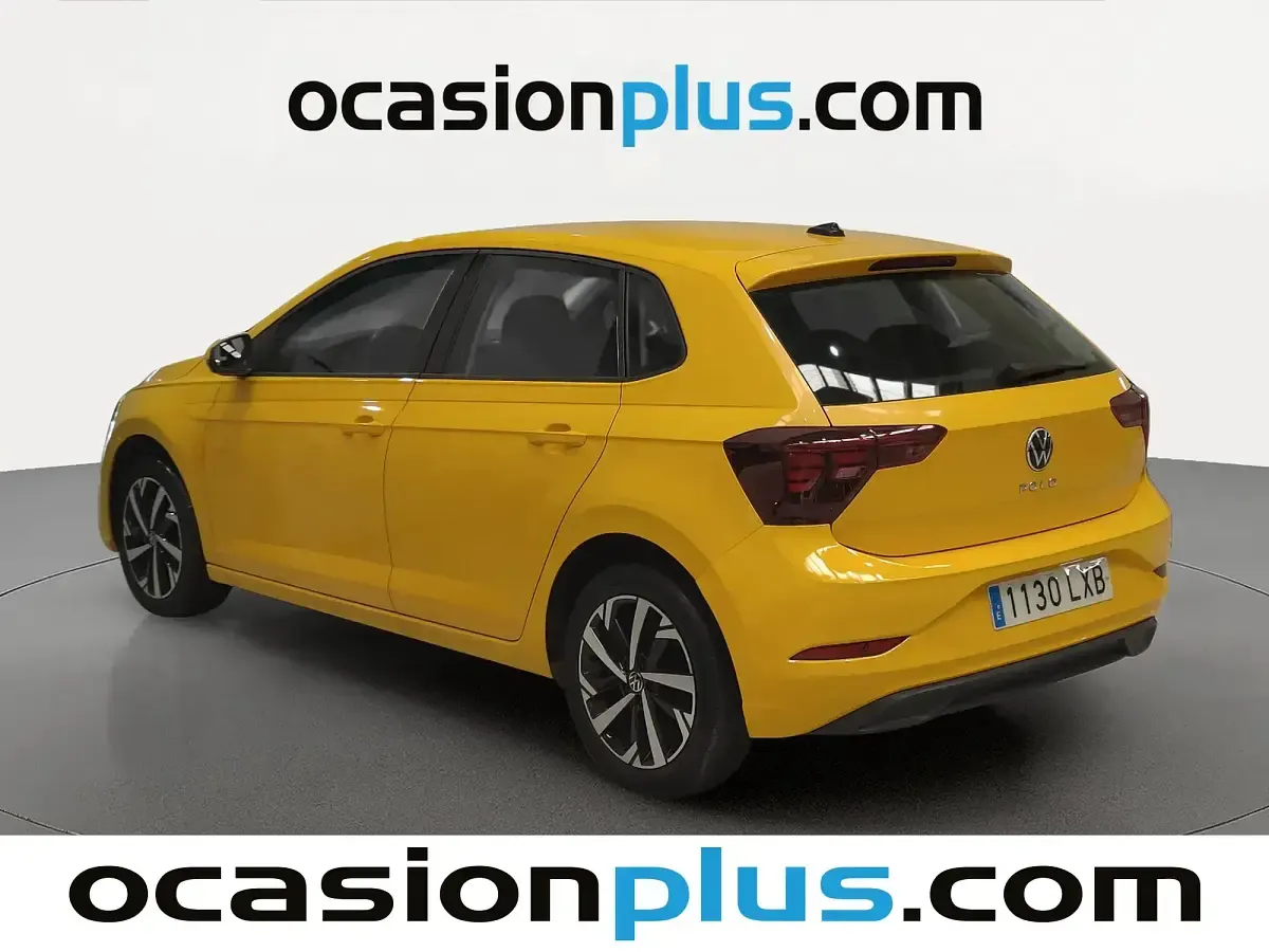Usado VW Polo Life 95 CV (69 kW) 2022 Amarillo Utilitario