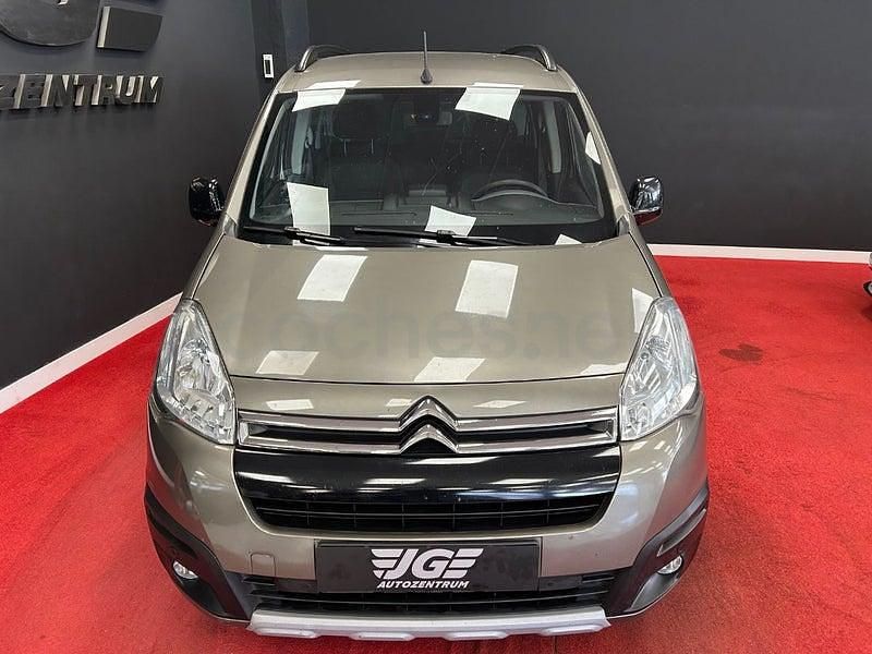 Usado Citroën Berlingo XTR 120 CV (88 kW) 2015 Beige Monovolumen