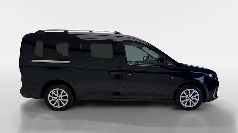 Usado Ford Tourneo Connect Titanium 122 CV (89 kW) 2023 Monovolumen