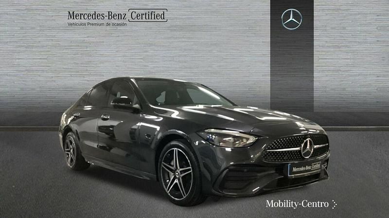 Usado Mercedes C300 312 CV (229 kW) 2024 Gris grafito Berlina