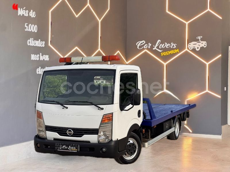 Blanco Usado 2011 Nissan Cabstar Recogida | 25.000 € - Imagen 1/4