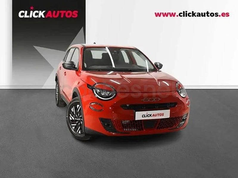 Usado Fiat 600 Pop 110 CV (80 kW) 2025 Rojo SUV