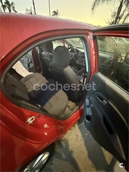 Usado Kia Rio 85 CV (62 kW) 2013 Rojo Berlina