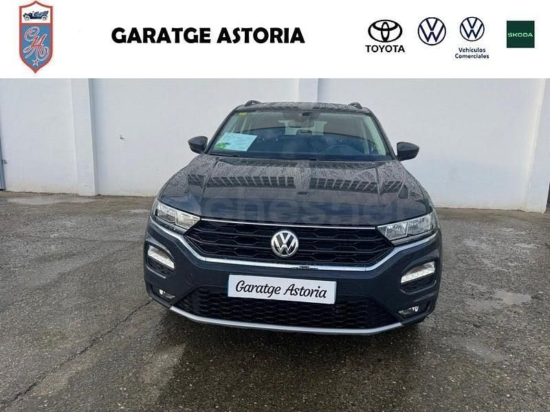 Usado VW T-Roc Advance 115 CV (84 kW) 2020 Gris / plata SUV