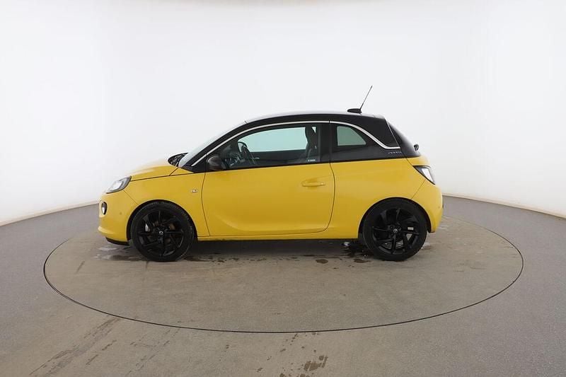Usado Opel Adam Slam 100 CV (73 kW) 2016 Amarillo Utilitario