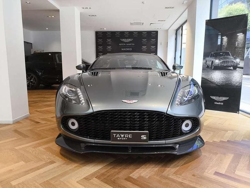 Usado Aston Martin Vanquish 600 CV (441 kW) 2017 Verde Berlina