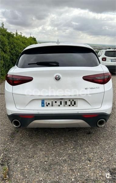 Blanco Usado 2017 Alfa Romeo Stelvio SUV | 23.500 € - Imagen 1/1