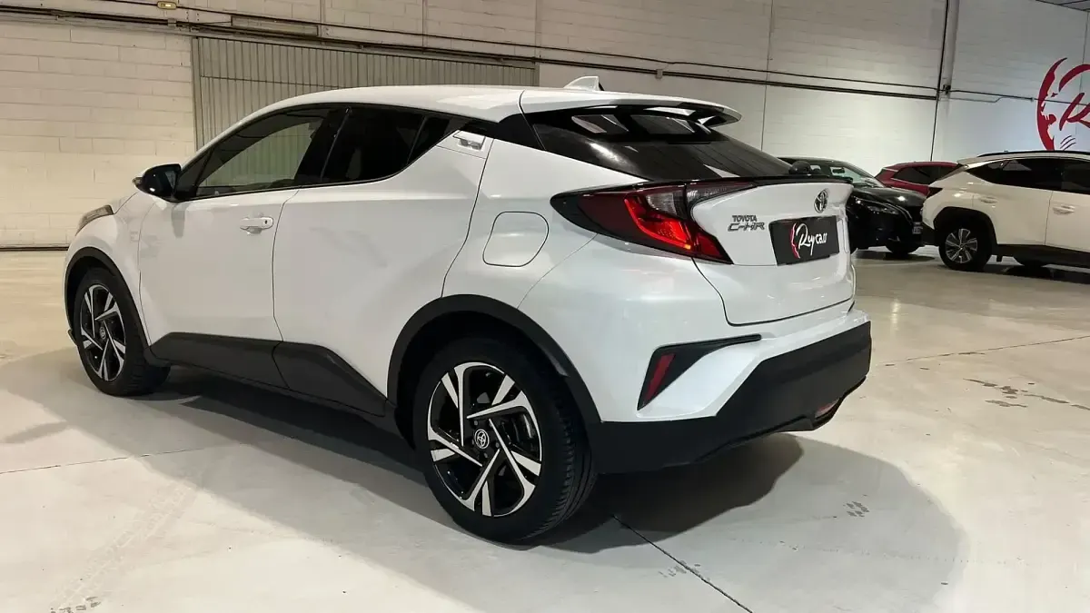 Usado Toyota C-HR Advance 122 CV (89 kW) 2022 Blanco SUV