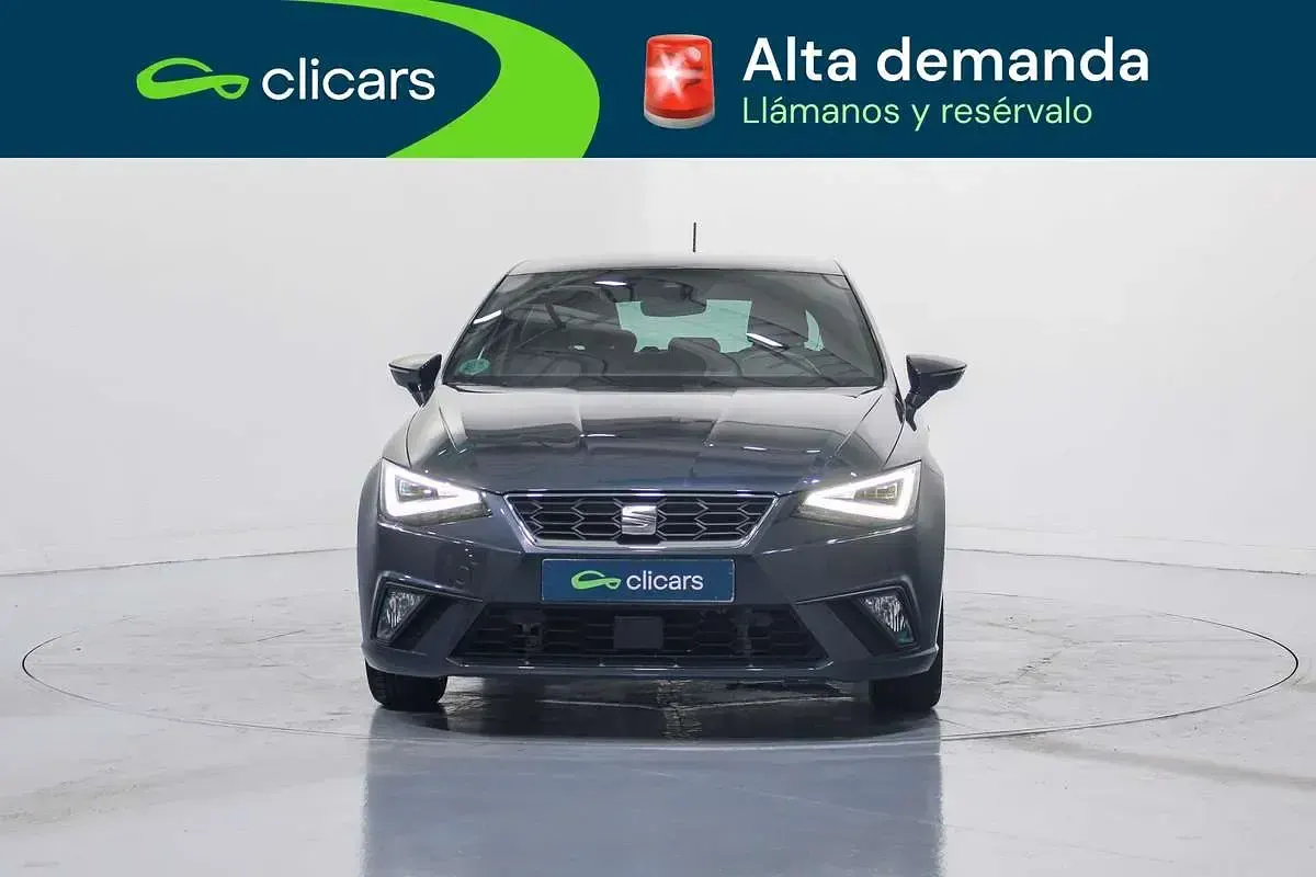 Usado Seat Ibiza FR 110 CV (80 kW) 2023 Gris Utilitario