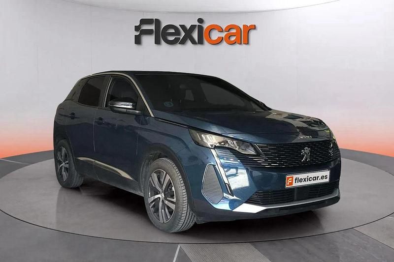 Usado Peugeot 3008 Allure 131 CV (96 kW) 2024 Verde Monovolumen