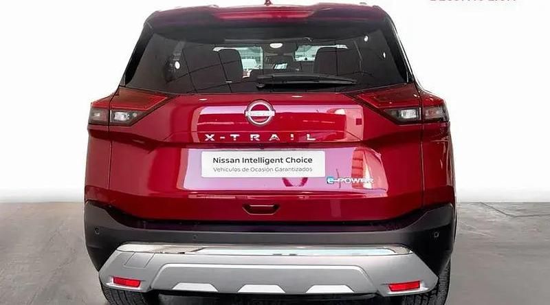 Usado Nissan X-Trail Tekna 204 CV (150 kW) 2023 Kyoto red SUV